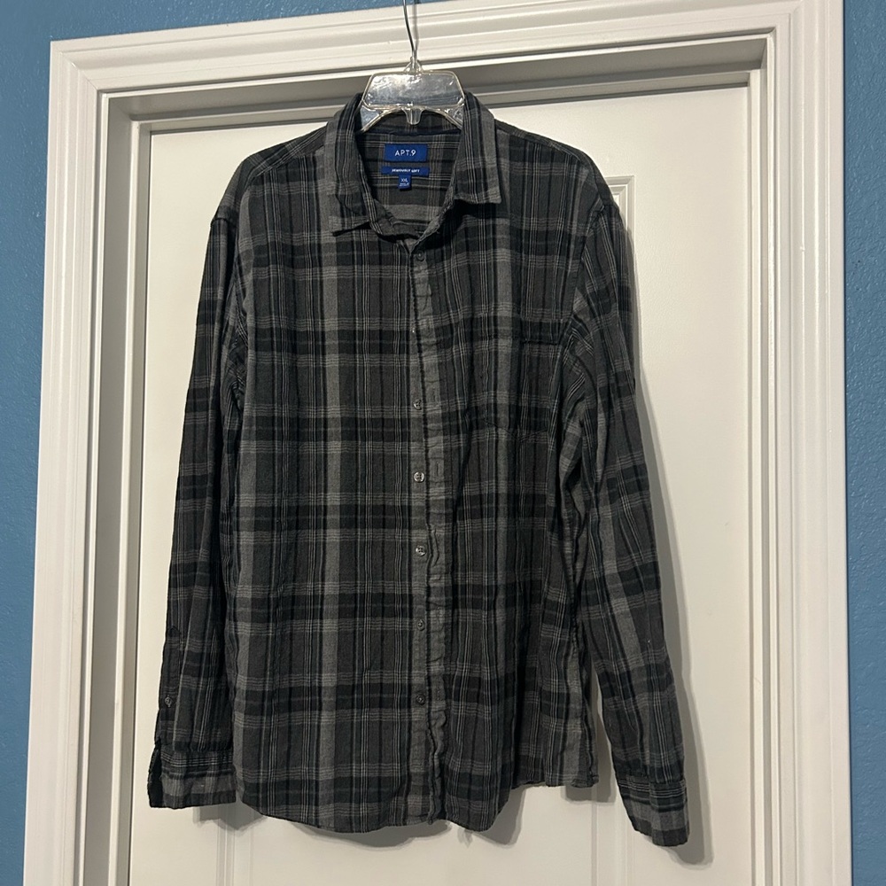 Apt. 9 Men's Charcoal Plaid Button Down Shirt